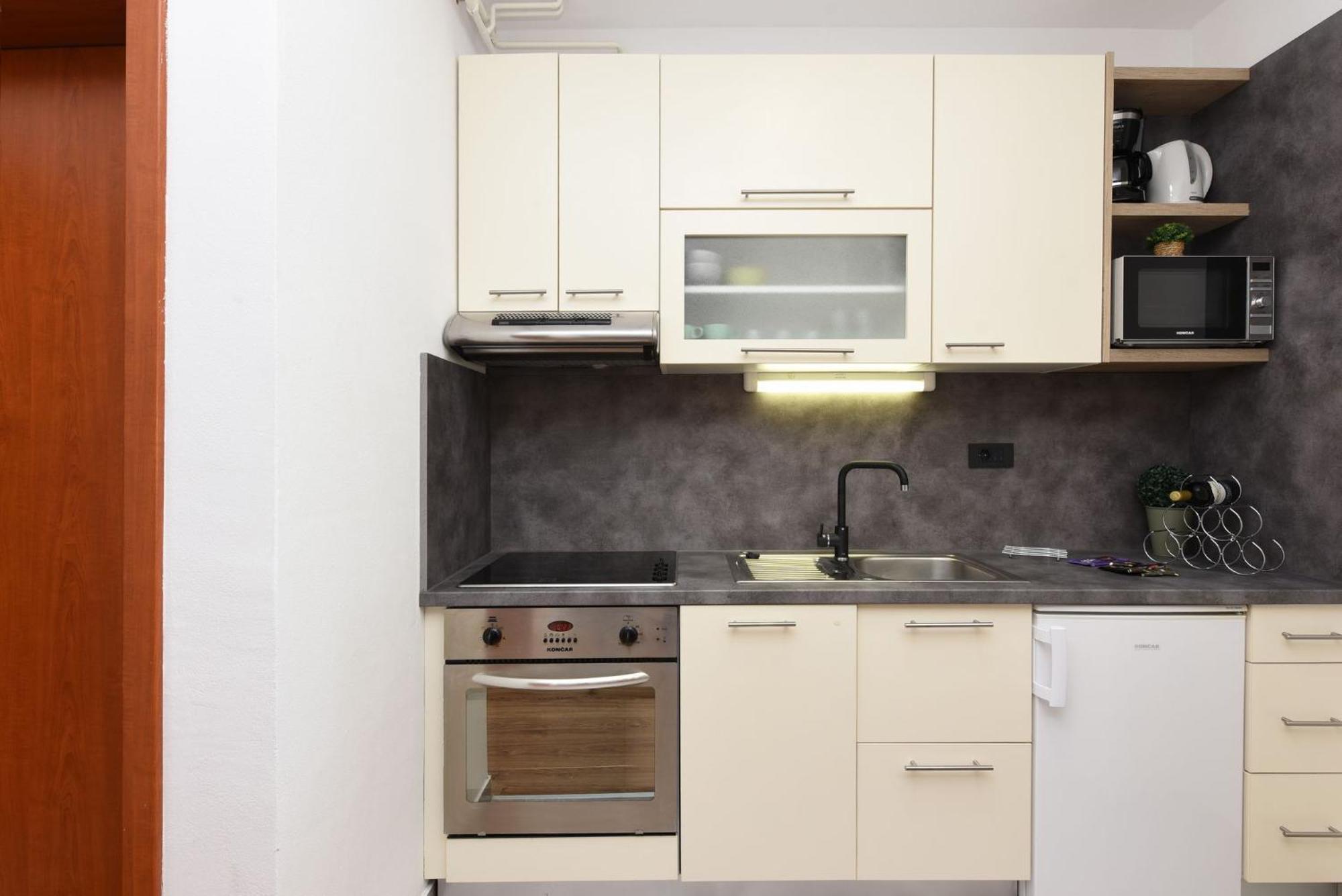 Apartments Amari Starigrad Paklenica Exterior foto